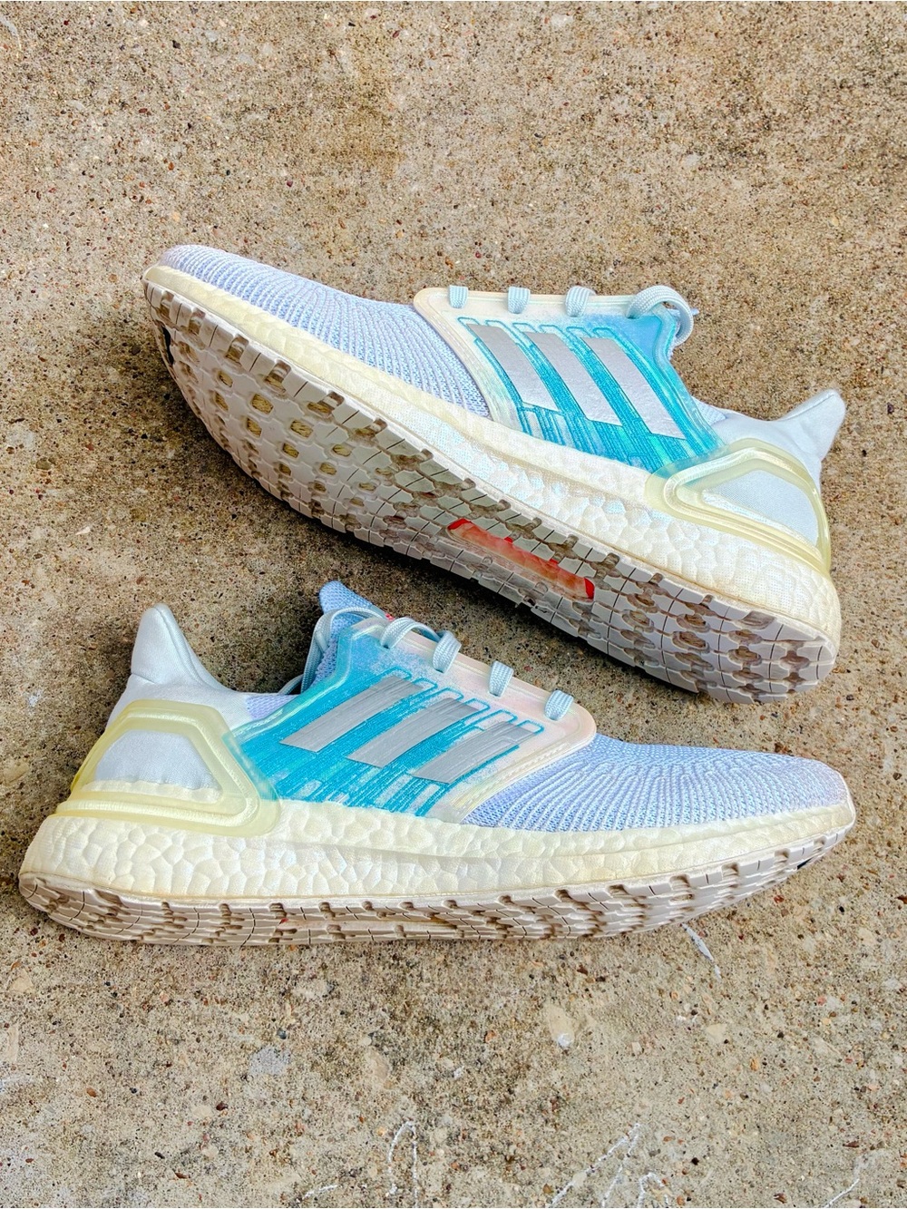 adidas UltraBoost 'Sky Tint’ Sneakers sz 9